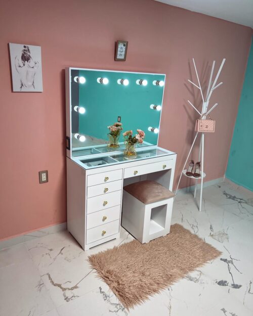 427975214_18175884163290079_2733929778911405778_n vanity rouse lujo 7 perez