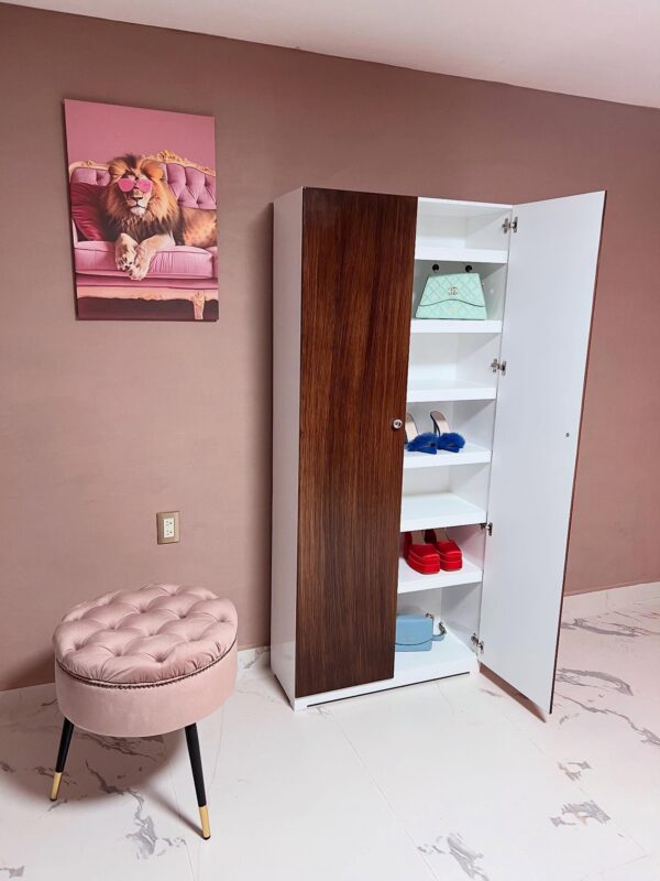 568247907_18241976752290079_8800437657483754210_n Sirenita Zapatero con Puertas | Zapatero y Organizador | 7 Pérez by SS